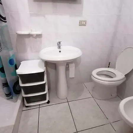 Monolocale 4 Posti Con Cucina E Parcheggio Gratuito * Candela